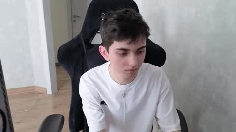 Alexander online show from April 2026 08:33:02 AM