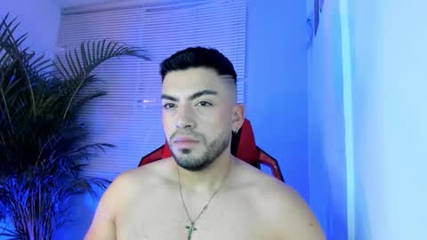 Snapshot of alexander_diiaz chatting on September 2025 10:39:02 AM Alexander Diaz online show from September 2025 10:39:02 AM