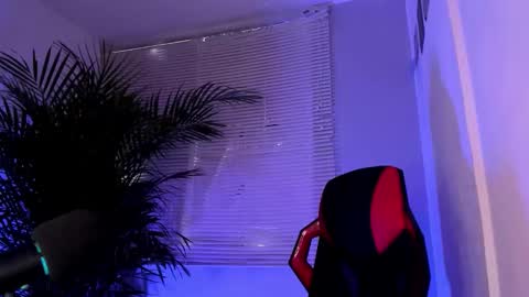 Snapshot of alexander_diiaz chatting on October 2025 11:08:02 AM Alexander Diaz online show from October 2025 11:08:02 AM