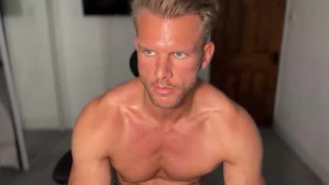 Snapshot of alexandersteelmuscle chatting on July 2026 07:05:01 PM Alexander Steel online show from July 2026 07:05:01 PM