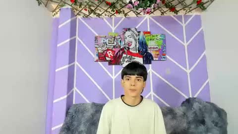 chicos hot online show from February 2025 07:58:02 PM