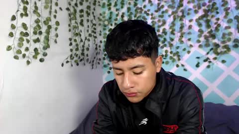 chicos hot online show from September 2025 02:06:02 PM