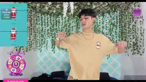 chicos hot online show from January 2026 08:45:02 PM