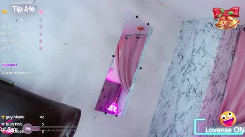 Snapshot of alexandra_evanz chatting on December 2024 12:20:02 PM Alexandra Spellman online show from December 2024 12:20:02 PM