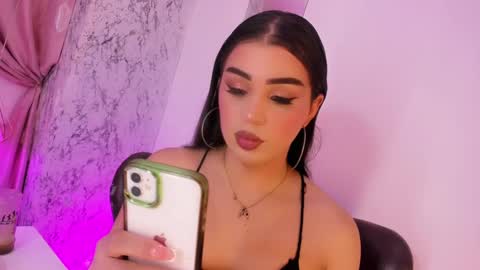 Snapshot of alexandra_evanz chatting on March 2025 11:58:02 AM Alexandra Spellman online show from March 2025 11:58:02 AM