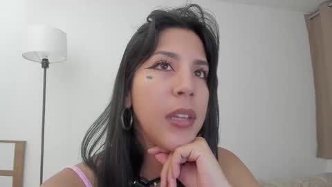 I am Alexandra online show from October 2025 02:04:02 AM