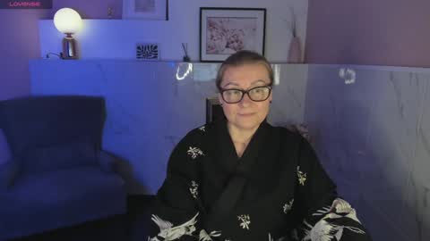 Snapshot of alexandra_kind chatting on January 2025 04:55:01 AM Alexandra online show from January 2025 04:55:01 AM