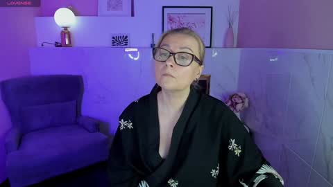 Snapshot of alexandra_kind chatting on January 2025 07:26:01 PM Alexandra online show from January 2025 07:26:01 PM