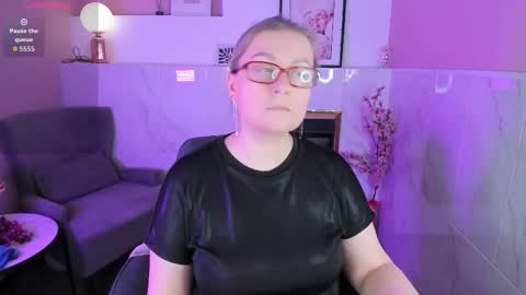 Alexandra online show from March 2026 12:40:01 AM