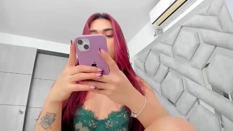 Snapshot of alexandra_wonder69x chatting on May 2026 02:58:01 PM Alexandra ig alexandraax09 online show from May 2026 02:58:01 PM