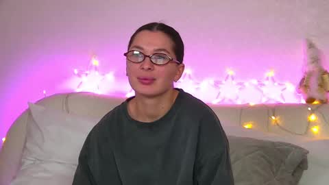 AlexandraBloom online show from December 2024 10:11:01 PM