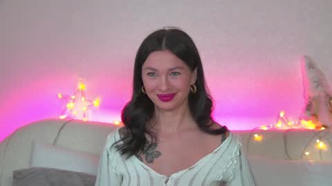 AlexandraBloom online show from January 2025 06:49:01 PM