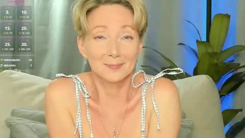 Alexandra online show from April 2026 01:42:02 PM