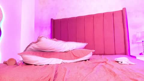 Snapshot of alexandralopez_ chatting on October 2025 08:12:01 AM YENI online show from October 2025 08:12:01 AM