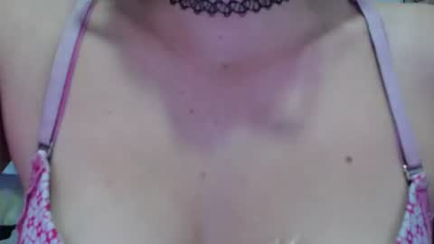 Snapshot of alexandrasaen chatting on June 2026 09:25:02 PM alexandrasaen online show from June 2026 09:25:02 PM