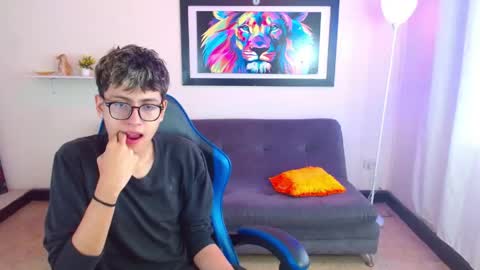 Snapshot of alexcum_18 chatting on June 2026 02:01:02 PM alex online show from June 2026 02:01:02 PM