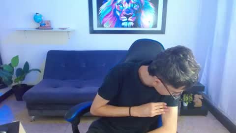 Snapshot of alexcum_18 chatting on June 2026 02:14:01 PM alex online show from June 2026 02:14:01 PM