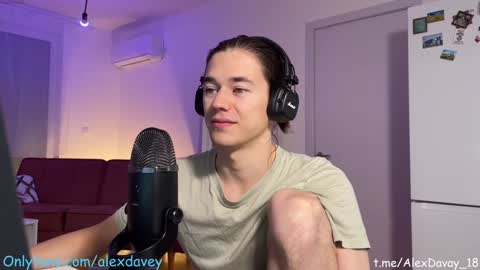 Snapshot of alexdavey chatting on February 2025 05:42:02 AM           online show from February 2025 05:42:02 AM