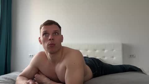 Snapshot of alexfit96 chatting on February 2026 02:04:02 PM alexfit96 online show from February 2026 02:04:02 PM