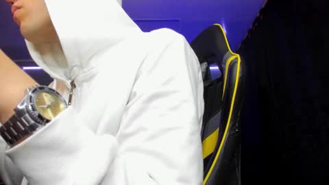 alexgiraldo__ online show from November 2025 06:57:02 AM