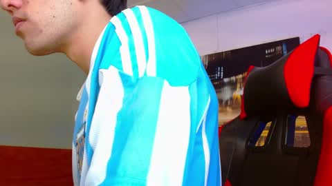 Snapshot of alexgiraldo__ chatting on June 2026 06:31:01 PM alexgiraldo__ online show from June 2026 06:31:01 PM