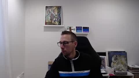 Snapshot of alexhunter4u chatting on December 2024 09:07:01 AM alexhunter4u online show from December 2024 09:07:01 AM