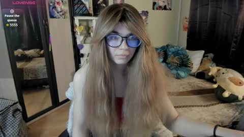 alexiamaiex online show from April 2026 02:06:01 AM