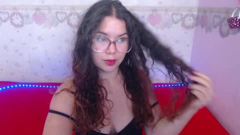 Alexia online show from March 2025 06:01:02 PM