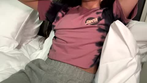 Snapshot of alexis_696969 chatting on January 2025 06:20:02 AM Alexis online show from January 2025 06:20:02 AM