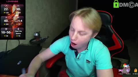 Alexis online show from October 2025 04:27:02 PM