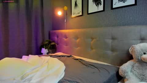 Alexis   Mon Tue Wed Thu Fri 7 GMT 0100am-0700am  online show from November 2025 08:10:01 PM