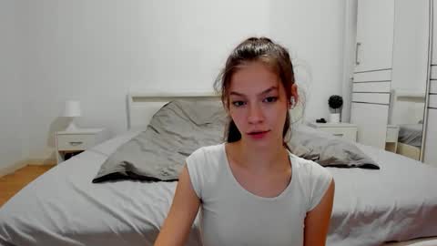 Alex online show from October 2025 05:54:02 PM