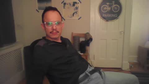 Snapshot of alexmaddox chatting on October 2025 04:21:02 AM alexmaddox online show from October 2025 04:21:02 AM