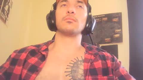 Snapshot of alexopenmind21 chatting on October 2025 06:04:01 PM Alexxx online show from October 2025 06:04:01 PM