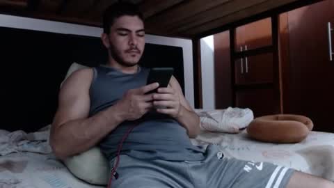 Snapshot of alexsb1998 chatting on February 2025 03:12:01 AM alexsb1998 online show from February 2025 03:12:01 AM