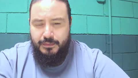 Snapshot of alextambet chatting on May 2026 01:08:02 PM alextambet online show from May 2026 01:08:02 PM