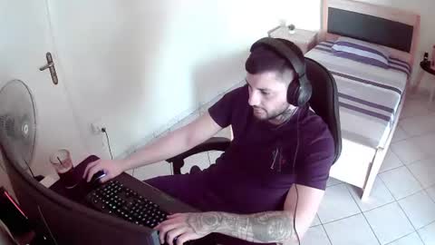 Snapshot of alexthepro00 chatting on June 2026 12:19:01 PM alexthepro00 online show from June 2026 12:19:01 PM