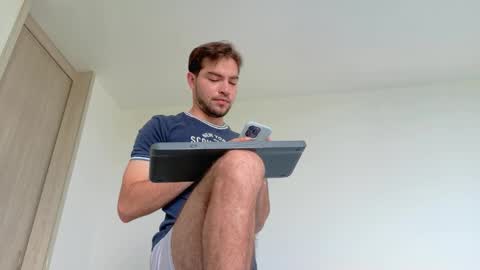 Alex online show from November 2025 09:02:01 PM