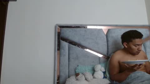 alex y luisa online show from September 2025 03:38:01 PM