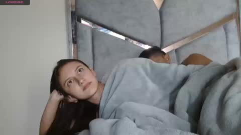 alex y luisa online show from March 2026 03:38:01 PM