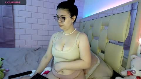 Snapshot of alexxa_12 chatting on May 2026 07:38:02 AM Alexa online show from May 2026 07:38:02 AM