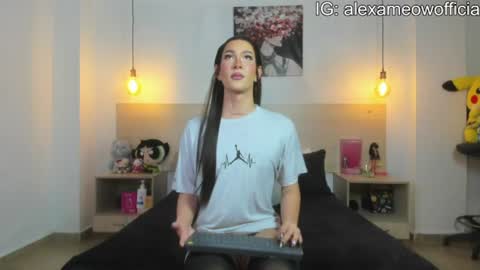 Snapshot of alexxa_meow chatting on July 2026 08:33:01 PM A L E X A online show from July 2026 08:33:01 PM