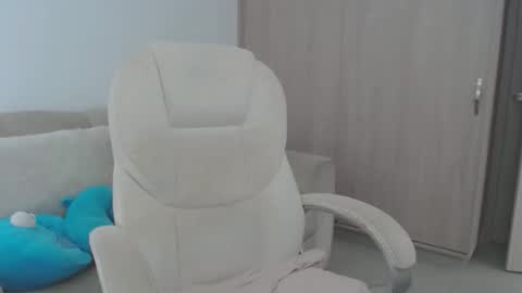 alexyferrer1 online show from October 2025 08:44:01 PM