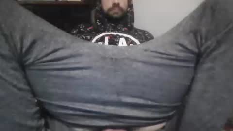 Snapshot of alferezsolvajo chatting on February 2026 12:28:01 AM alferezsolvajo online show from February 2026 12:28:01 AM