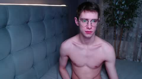 Alfie online show from December 2025 07:56:02 AM