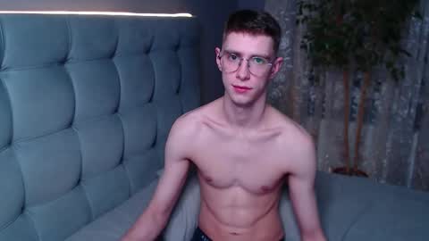 Alfie online show from December 2025 11:45:01 PM