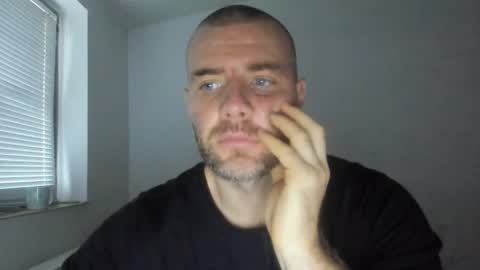 alfiesolomons87 online show from December 2025 10:24:01 AM