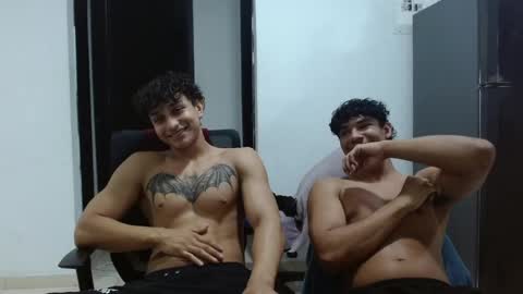 Snapshot of alfred_cantillo chatting on May 2026 06:19:01 AM alfred_cantillo online show from May 2026 06:19:01 AM