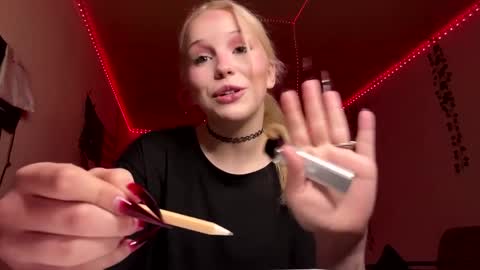 Alice online show from April 2026 07:58:02 PM