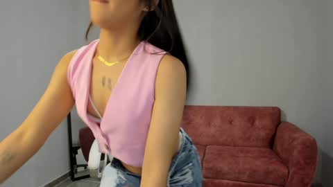 Snapshot of alice23jones chatting on December 2024 09:04:02 PM Alice online show from December 2024 09:04:02 PM